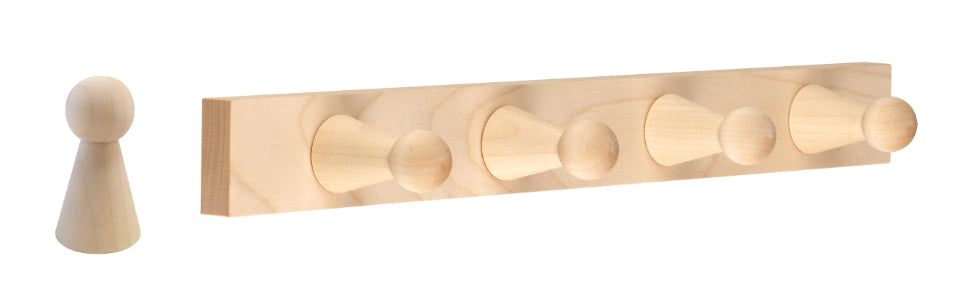 Wandgarderobe aus hellem Ahorn-Echtholz mit 4 Haken in Spielfiguren-Optik.