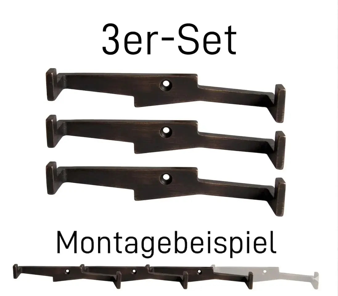 3er-Set Mäander-Garderobenhaken aus Messing dunkel bronziert in der Übersicht mit einem Montagebeispiel für die Wandmontage.