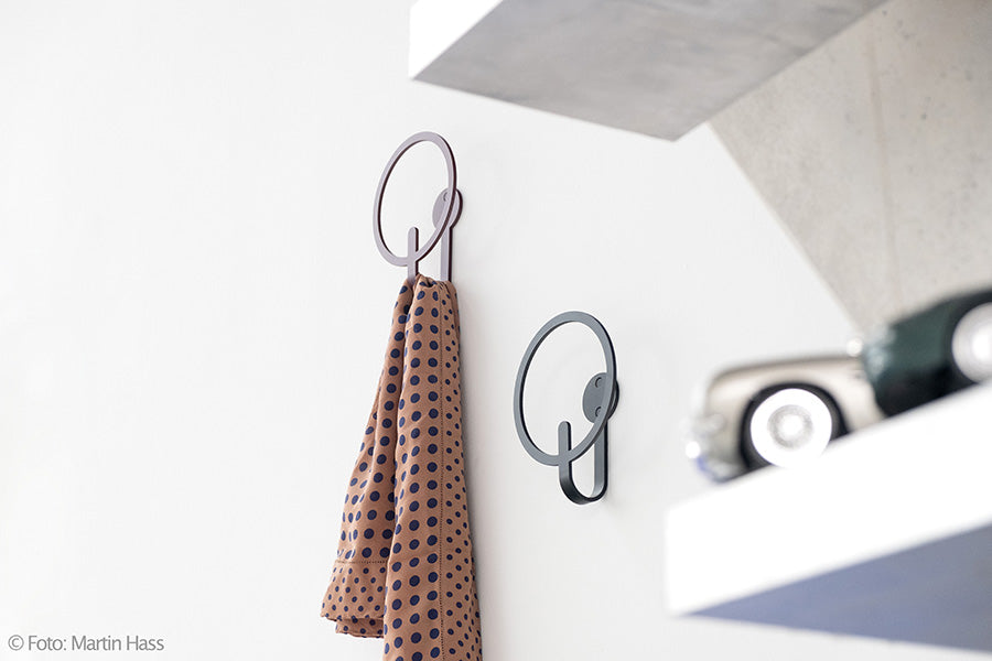 MR. STEED Garderobenhaken von Hadi Teherani RAL 9010 - Reinweiß