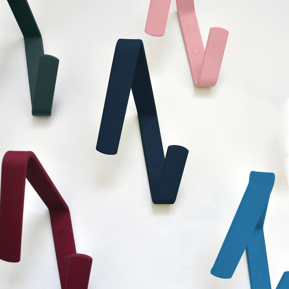 "N" Hut- und Mantelhaken von Steffen Schulz